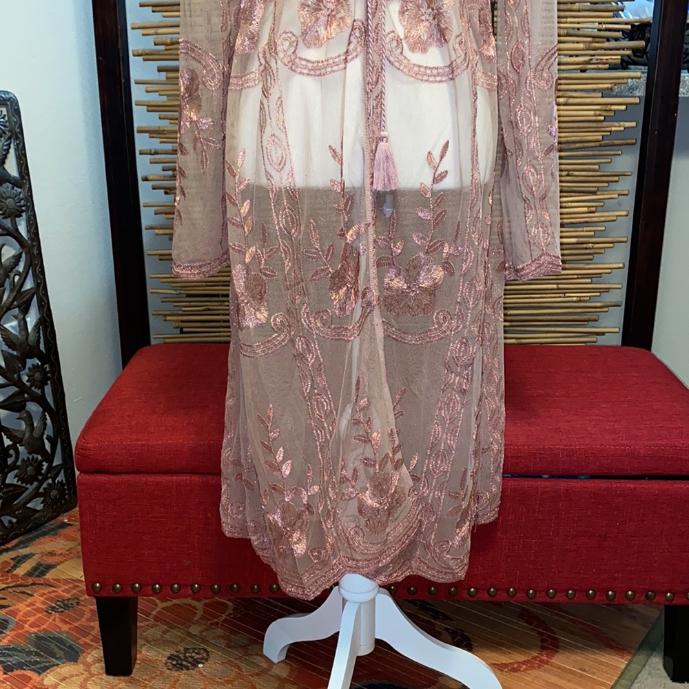 Cover-Up/Jacket/Robe - Picture 5 of 9